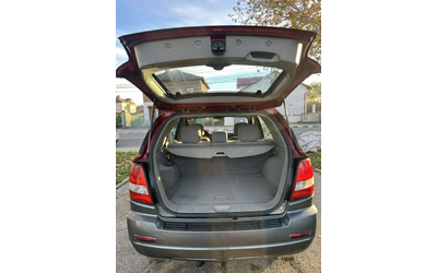 Kia Sorento - автомобили, коли, обяви за нови и употребявани 9