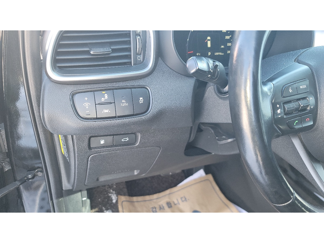 KIA SORENTO - автомобили, коли, обяви за нови и употребявани 10