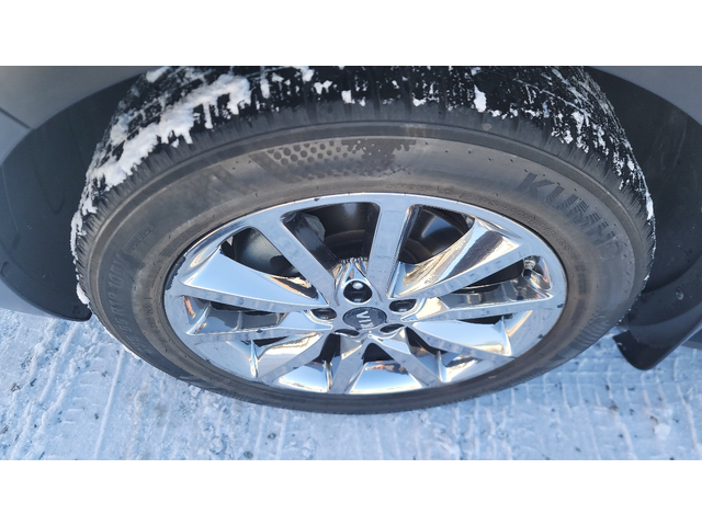 KIA SORENTO - автомобили, коли, обяви за нови и употребявани 29