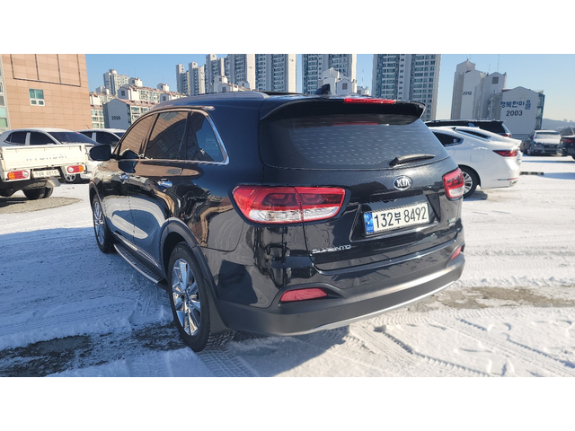 KIA SORENTO - автомобили, коли, обяви за нови и употребявани 6