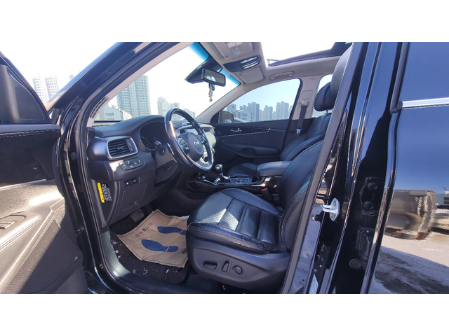 KIA SORENTO - автомобили, коли, обяви за нови и употребявани 9