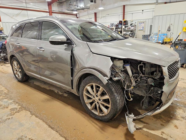 Kia Sorento 3.3L 6 Front-wheel Drive - автомобили, коли, обяви за нови и употребявани 4