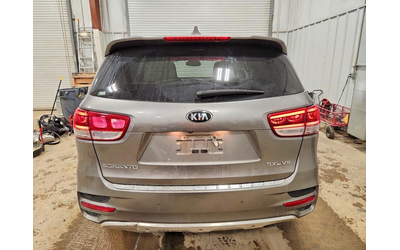 Kia Sorento 3.3L 6 Front-wheel Drive - автомобили, коли, обяви за нови и употребявани 6