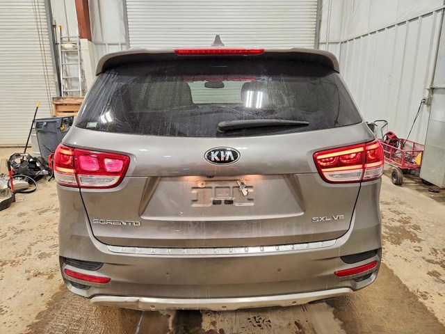 Kia Sorento 3.3L 6 Front-wheel Drive - автомобили, коли, обяви за нови и употребявани 6