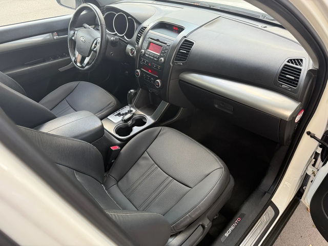 Kia Sorento 2.2CRDi* 4x4* Ky-Less* Автоматик* ПАРКТРОНИК* КОЖА - автомобили, коли, обяви за нови и употребявани 13