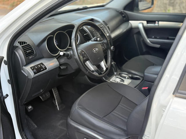 Kia Sorento 2.2CRDi* 4x4* Ky-Less* Автоматик* ПАРКТРОНИК* КОЖА - автомобили, коли, обяви за нови и употребявани 6