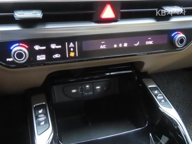 Kia Sorento MQ4 2.2 AWD Prestige ЛИЗИНГ БЕЗ ПЪРВОНАЧАЛНА ВН. - автомобили, коли, обяви за нови и употребявани 9