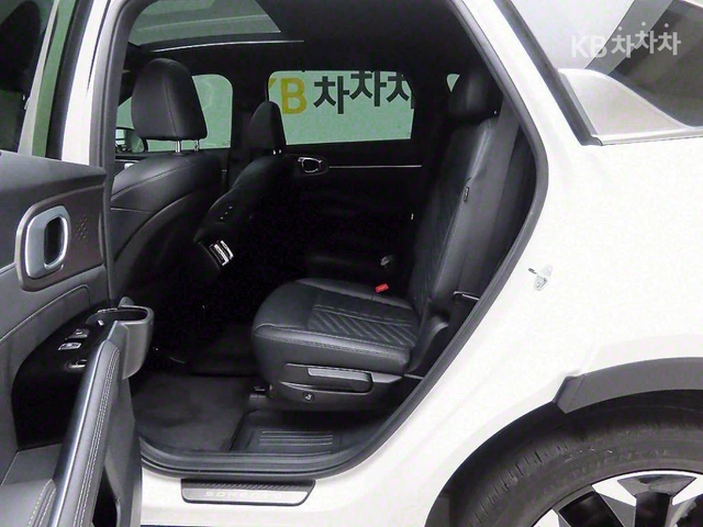 Kia Sorento 2.5 T-GDI AWD Signature ЛИЗИНГ БЕЗ ПЪРВ.ВНОСКА - автомобили, коли, обяви за нови и употребявани 12