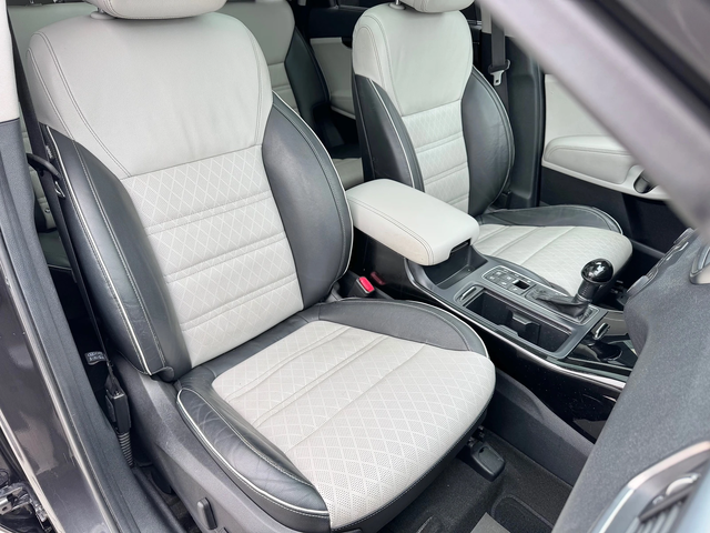 Kia Sorento 2.2CRDi AWD Обдух/Подгрев/Пано/Keyless/360Камера - автомобили, коли, обяви за нови и употребявани 10