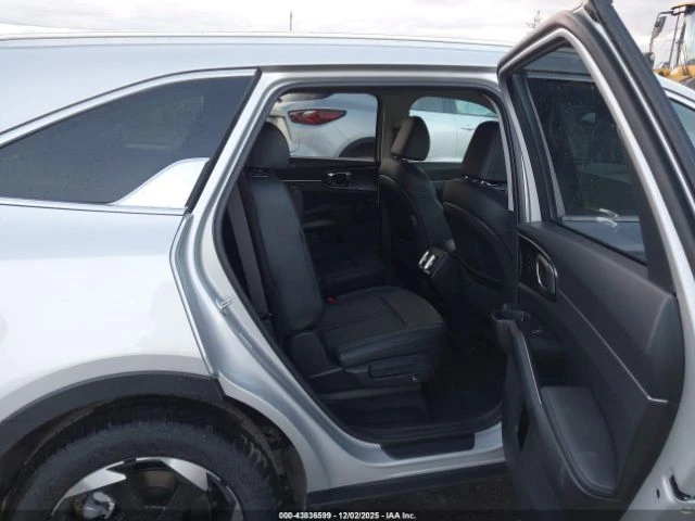 Kia Sorento HYBRID EX - автомобили, коли, обяви за нови и употребявани 11