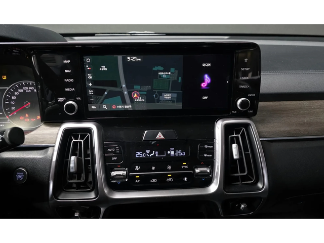 Kia Sorento Diesel 2.2 4Wd - автомобили, коли, обяви за нови и употребявани 13