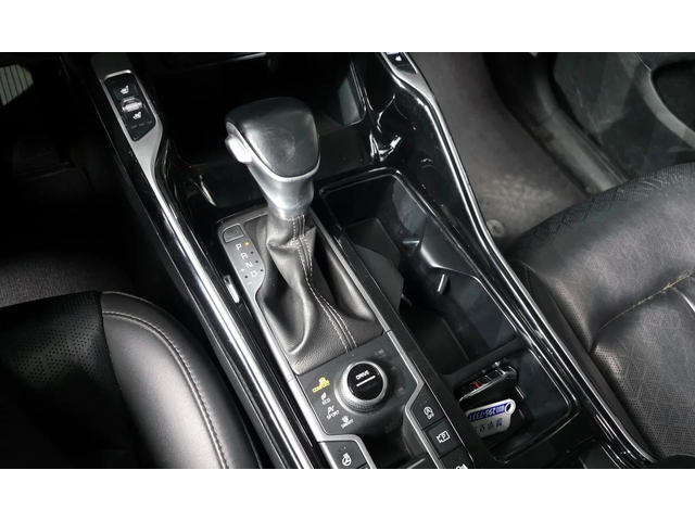 Kia Sorento Diesel 2.2 4Wd - автомобили, коли, обяви за нови и употребявани 8