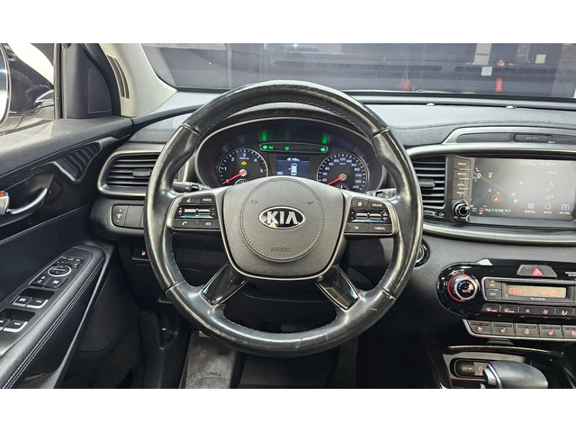 Kia Sorento Diesel 2.2 2Wd Prestige - автомобили, коли, обяви за нови и употребявани 12