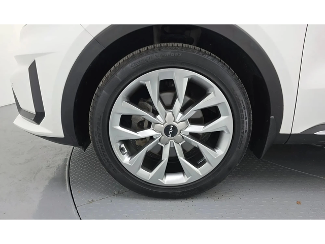 Kia Sorento Diesel 2.2 2Wd Prestige - автомобили, коли, обяви за нови и употребявани 4