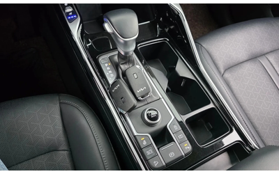 Kia Sorento Diesel 2.2 2Wd Prestige - автомобили, коли, обяви за нови и употребявани 8