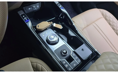 Kia Sorento Gasoline 2.5T 2Wd - автомобили, коли, обяви за нови и употребявани 8