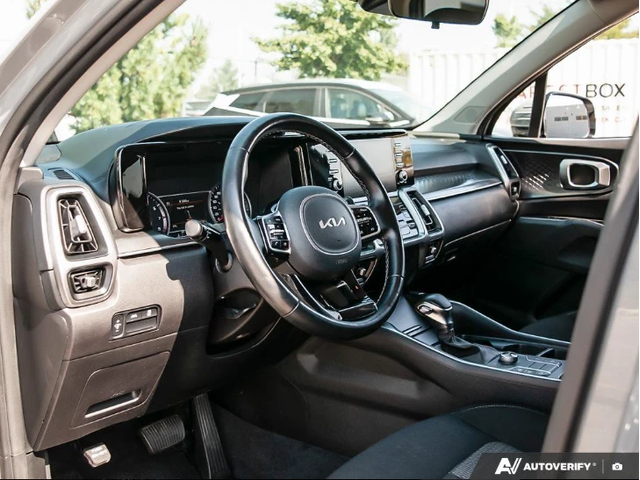 Kia Sorento LX* AWD* CARPLAY* ПОДГРЕВ* KEYLESS* КАМЕРА* - автомобили, коли, обяви за нови и употребявани 9