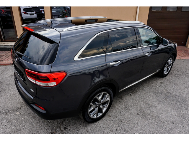 Kia Sorento 2.2CRDI REBEL 4X4 AUTO - автомобили, коли, обяви за нови и употребявани 2