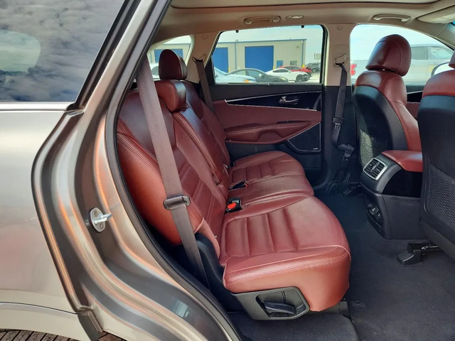 Kia Sorento SX V6 - автомобили, коли, обяви за нови и употребявани 9