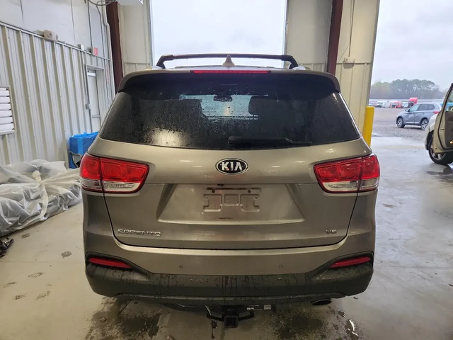Kia Sorento LX V6 - автомобили, коли, обяви за нови и употребявани 5