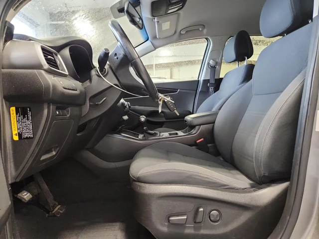 Kia Sorento LX V6 - автомобили, коли, обяви за нови и употребявани 6