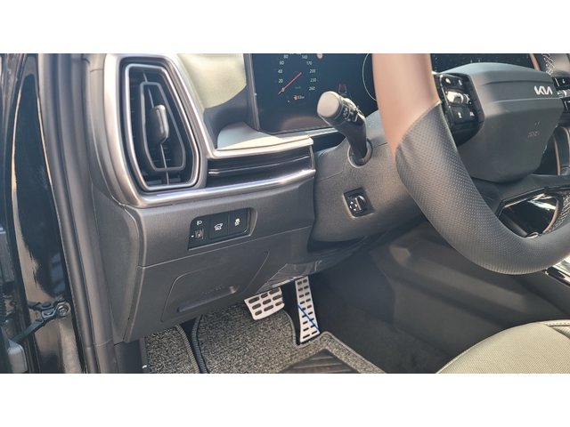 KIA Sorento - автомобили, коли, обяви за нови и употребявани 10