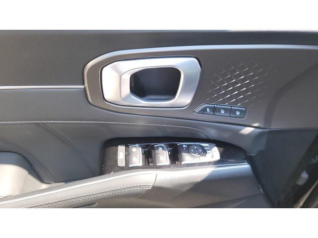 KIA Sorento - автомобили, коли, обяви за нови и употребявани 17