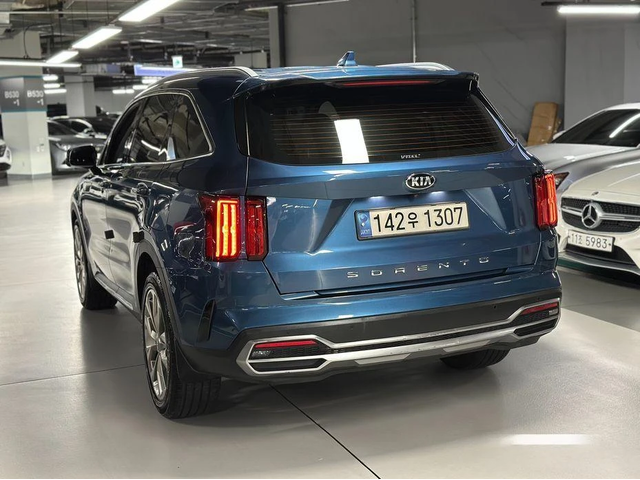 Kia Sorento Diesel 2.2 2WD * НАЙ-ДОБРА ЦЕНА В БЪЛГАРИЯ* - автомобили, коли, обяви за нови и употребявани 3