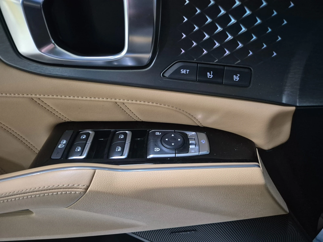 Kia Sorento HEV 1.6* Camera* CarPlay* АВТОКРЕДИТ - автомобили, коли, обяви за нови и употребявани 16