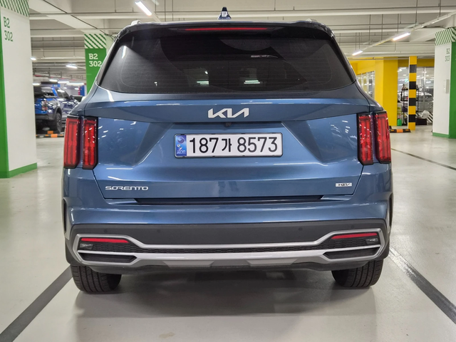 Kia Sorento HEV 1.6* Camera* CarPlay* АВТОКРЕДИТ - автомобили, коли, обяви за нови и употребявани 4