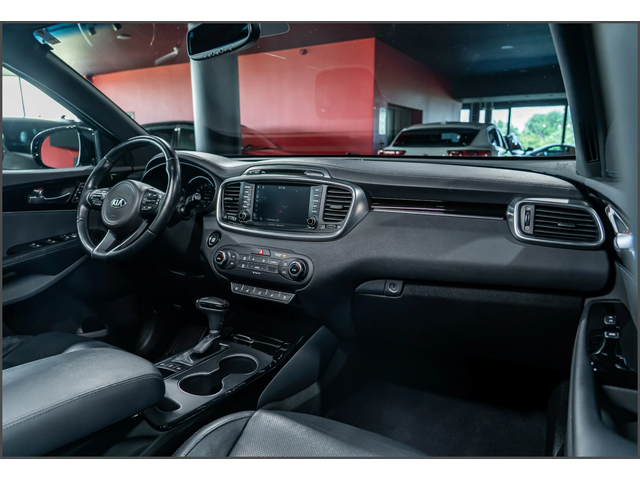 Kia Sorento Kia Sorento  - автомобили, коли, обяви за нови и употребявани 9