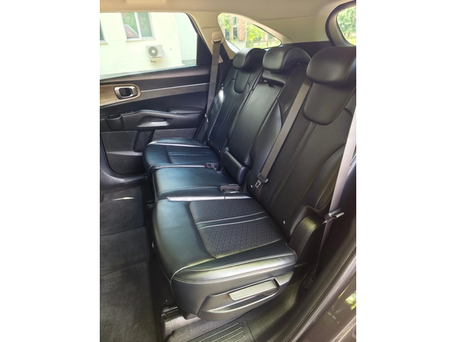 Kia Sorento 2.2 CRDI 4x4 - автомобили, коли, обяви за нови и употребявани 12