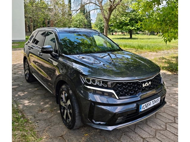 Kia Sorento 2.2 CRDI 4x4 - автомобили, коли, обяви за нови и употребявани 1