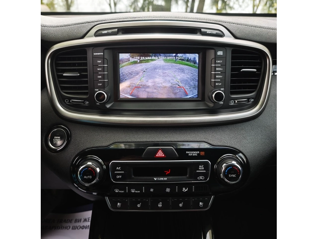 Kia Sorento 2.0 CRDI 4x4 - автомобили, коли, обяви за нови и употребявани 13
