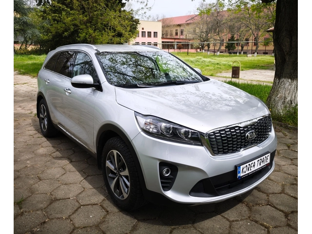 Kia Sorento 2.0 CRDI 4x4 - автомобили, коли, обяви за нови и употребявани 1