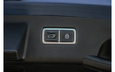 Kia Sorento - автомобили, коли, обяви за нови и употребявани 10