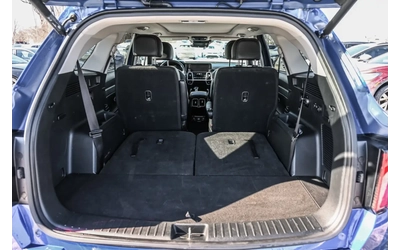 Kia Sorento - автомобили, коли, обяви за нови и употребявани 12