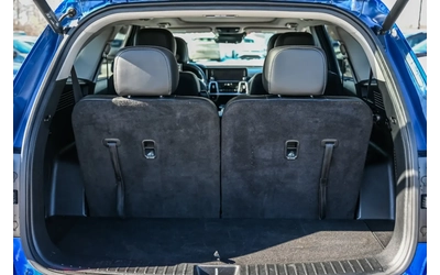 Kia Sorento - автомобили, коли, обяви за нови и употребявани 9
