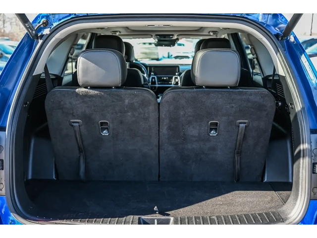 Kia Sorento - автомобили, коли, обяви за нови и употребявани 9