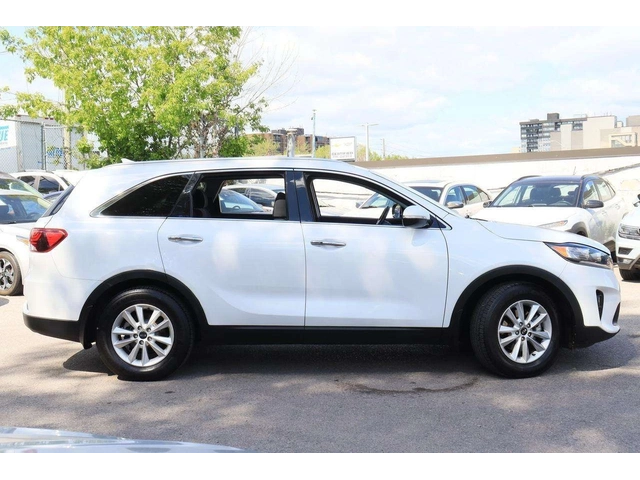 Kia Sorento LX | 4X4 | 7 МЕСТА | CARPLAY | ЦЕНА ДО БГ - автомобили, коли, обяви за нови и употребявани 7