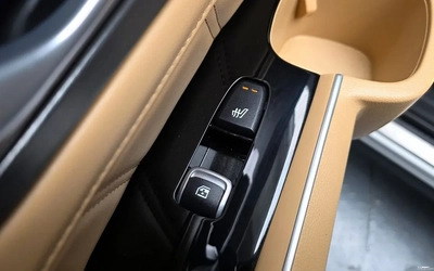 Kia Sorento HUD* ОБДУХ* ШИБЕДАХ* ДИСТРОНИК - автомобили, коли, обяви за нови и употребявани 14