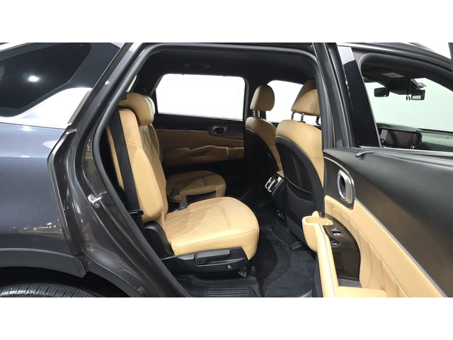 Kia Sorento 360* ОБДУХ* HUD* PANO - автомобили, коли, обяви за нови и употребявани 9