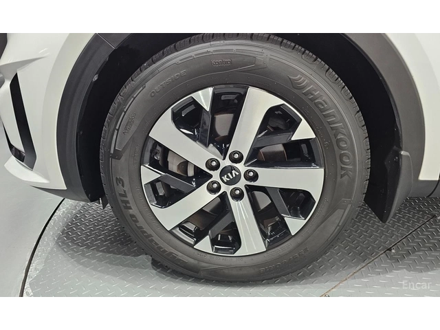 Kia Sorento 2.2D Trendy 4x4* ПОДГРЕВ* КАМЕРА* КРАЙНА ЦЕНА* - автомобили, коли, обяви за нови и употребявани 4