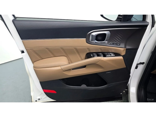 Kia Sorento SIGNATURE* 7 МЕСТА* 4x4* 360* DISTRO* LANE* ОБДУХ - автомобили, коли, обяви за нови и употребявани 12
