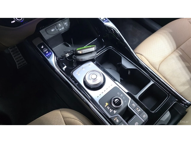 Kia Sorento SIGNATURE* 7 МЕСТА* 4x4* 360* DISTRO* LANE* ОБДУХ - автомобили, коли, обяви за нови и употребявани 5
