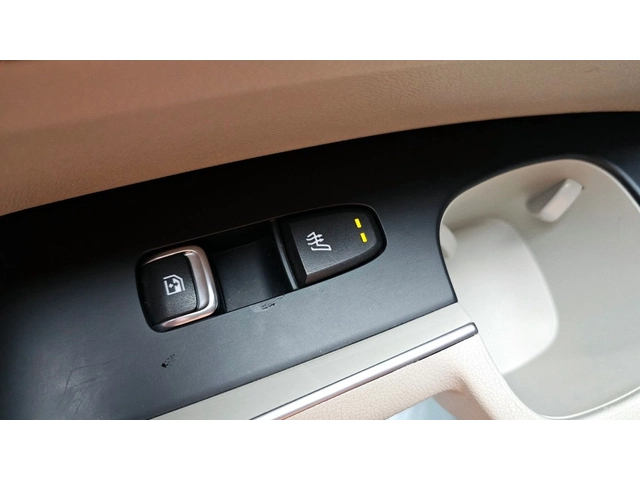 Kia Sorento PRESTIGE* HYBRID* 4x4* LANE* ОБДУХ - автомобили, коли, обяви за нови и употребявани 13