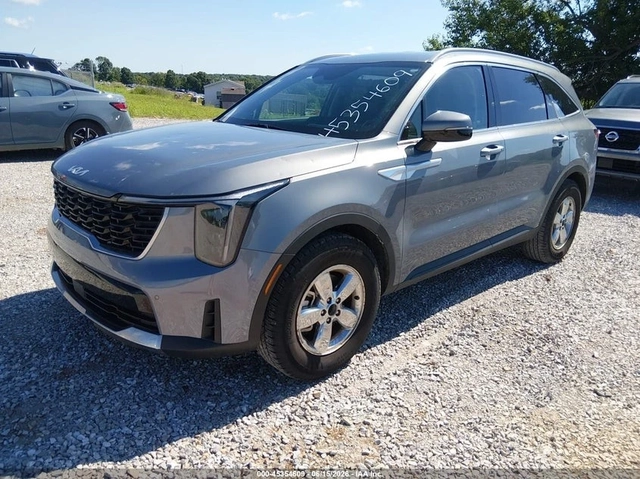 Kia Sorento S* ПОДГРЕВ* ОБДУХВАНЕ* КАМЕРА* KEYLESS* - автомобили, коли, обяви за нови и употребявани 1