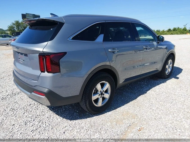 Kia Sorento S* ПОДГРЕВ* ОБДУХВАНЕ* КАМЕРА* KEYLESS* - автомобили, коли, обяви за нови и употребявани 4