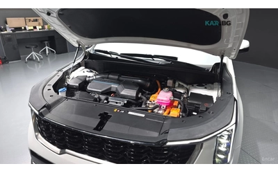 Kia Sorento SIGNATURE/HEV-1.6/DRIVE-ASSISTS - автомобили, коли, обяви за нови и употребявани 14