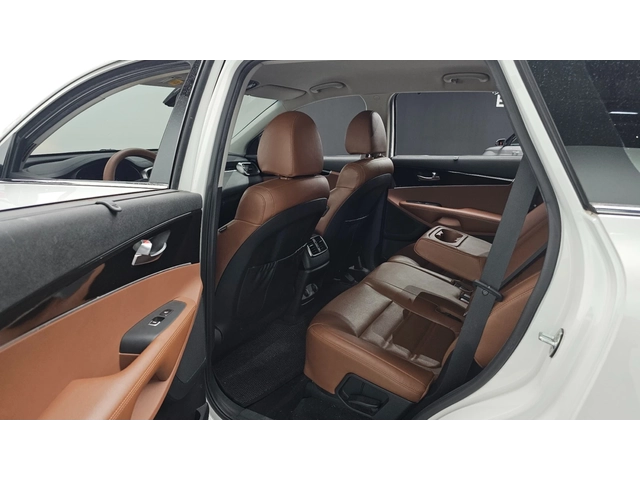 Kia Sorento Noblesse - автомобили, коли, обяви за нови и употребявани 10